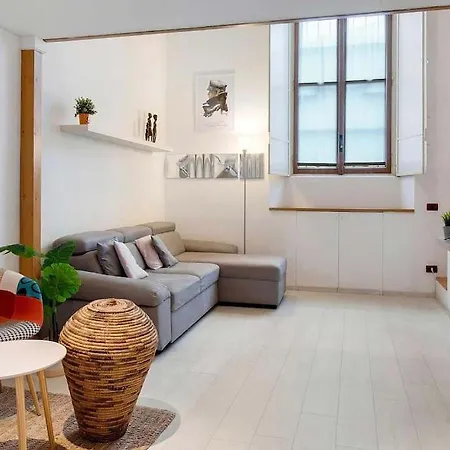 Urban Loft - Porta Romana 公寓 *